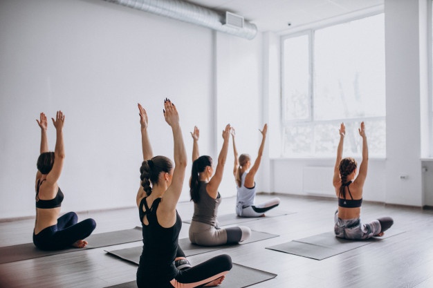 Como montar aula de yoga
