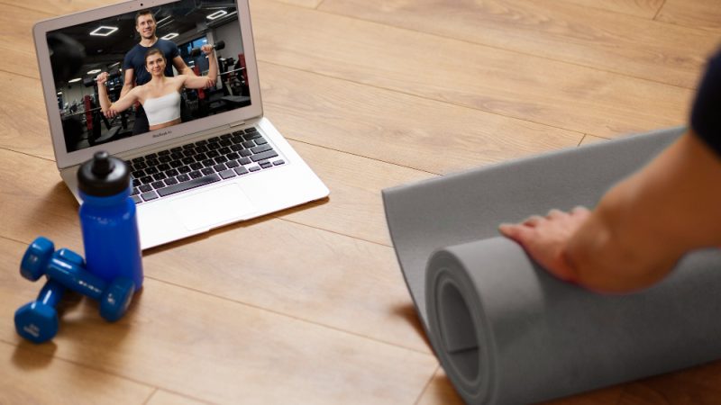 Aula com Personal online: 5 coisas essenciais que não podem faltar na sua